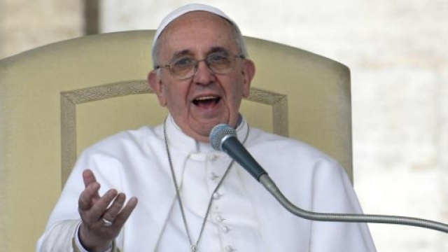 Papa Francesco durante un'udienza (immagine tratta dal web)