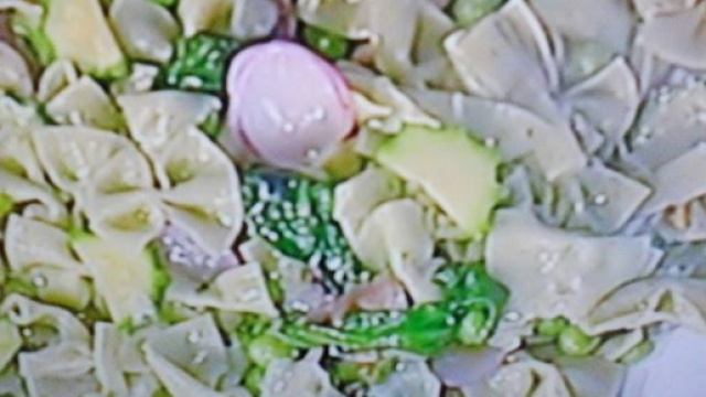 Farfalle alla menta con verdure primaverili