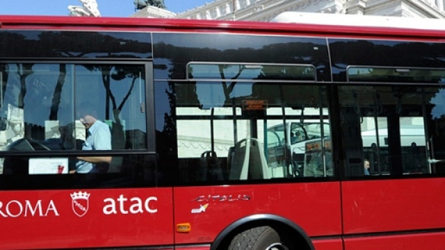 Assunzioni ATAC 2016, prossimi i bandi di concorso per operai, impiegati ed autisti