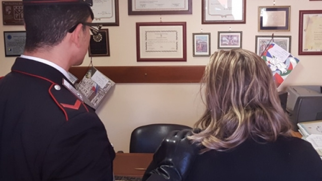 Ragazza denuncia uomo per stalking