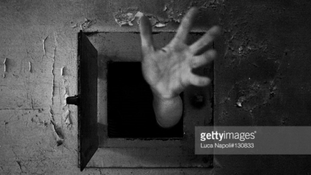 Trattamenti disumani sotto nell'Europa civile