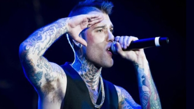 Il popolare rapper italiano Fedez