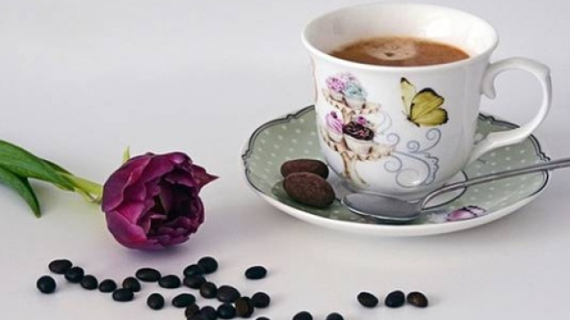 Il caff&egrave;: non solo una bevanda, ma un momento da condividere