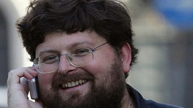 Il saluto di Adinolfi al leader radicale si &egrave; trasformato in una bagarre