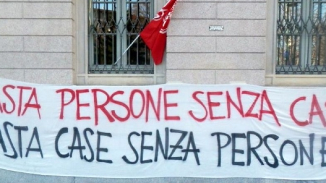 Roma, emergenza abitativa: prosegue lo sciopero della fame dei 20 occupanti