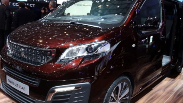 Il nuovo Peugeot Traveller 2016