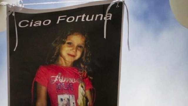 La foto della piccola Fortuna Lofreddo