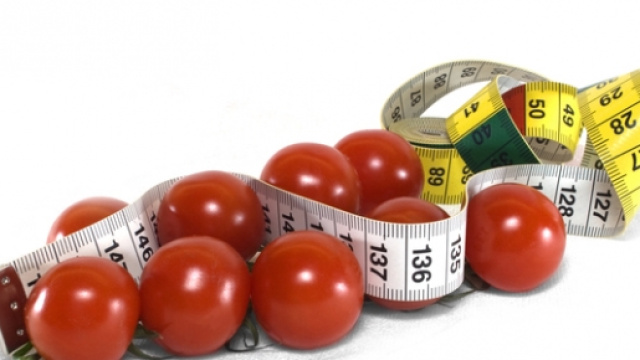 Mangiare poco ha effetti benefici sulla salute, anche se non si &egrave; obesi