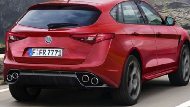 Alfa Romeo Stelvio: nuove foto spia dal web