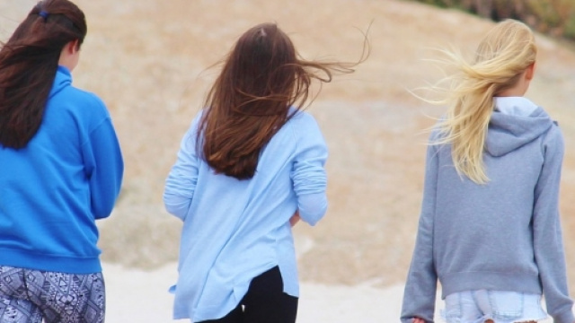 Giovani, societ&agrave; e scuola: le nuove generazioni catapultate in una realt&agrave; pi&ugrave; pericolosa rispetto a quella dei genitori.