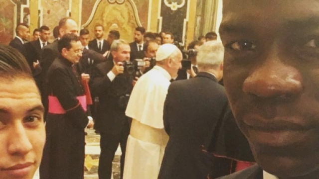 Mario Balotelli in vista da Papa Francesco col Milan