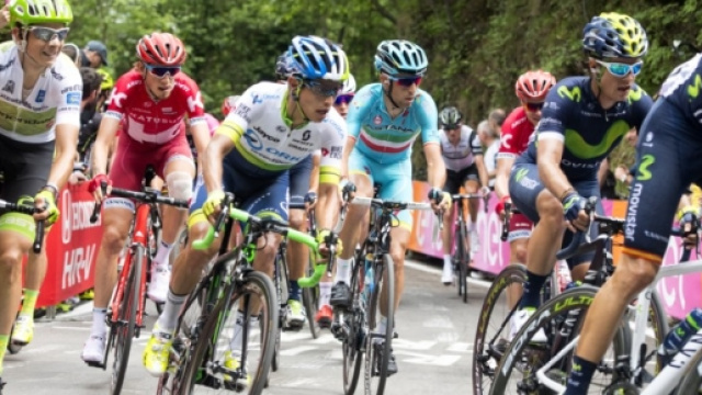 Esteban Chaves, &egrave; sua la bici pi&ugrave; leggera