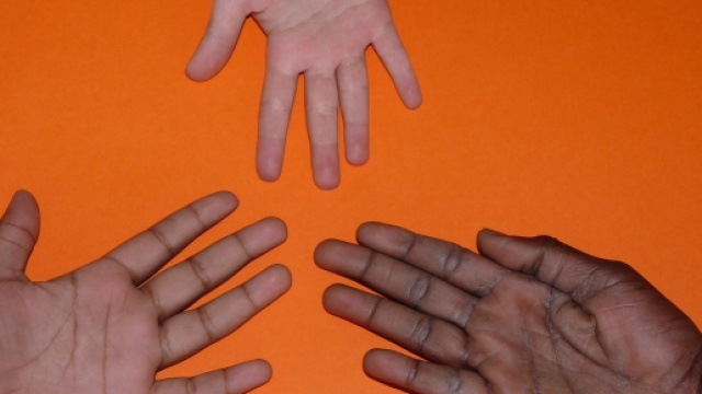 Lavorare in una comunit&agrave; significa entrare ogni giorno in relazione con realt&agrave; differenti