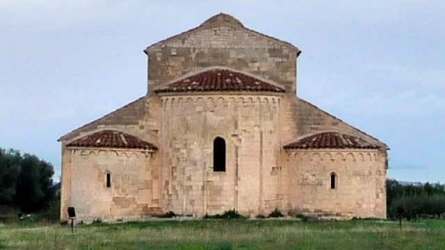 Chiesa di S. Maria di Devia (S. Nicandro Garganico, FG)