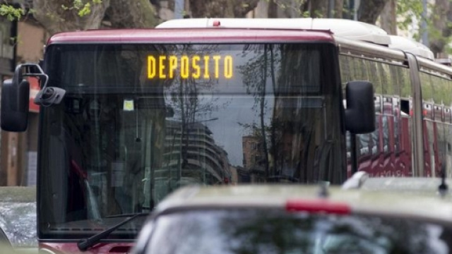 Roma, aumentano i problemi riguardo ai mezzi pubblici.