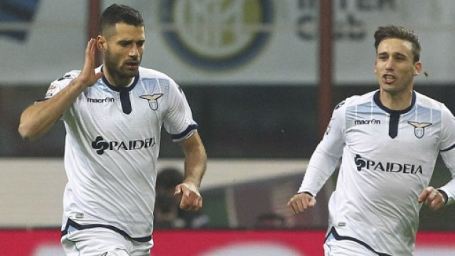 Esultanza di Candreva e Biglia della Lazio