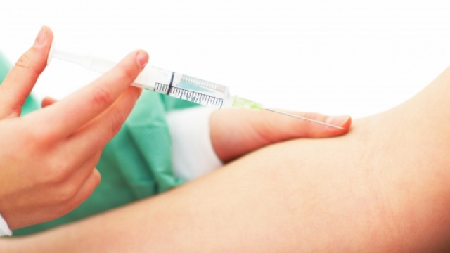 Muore bimba di sue mesi, lotto di vaccini ritirato dall'Asl