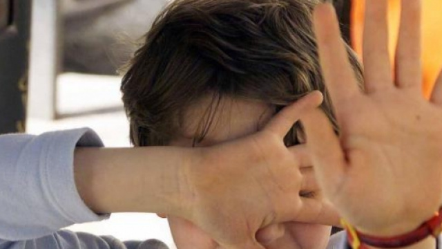Ultime notizie scuola, mercoled&igrave; 25 maggio 2016: ancora violenze su bambini
