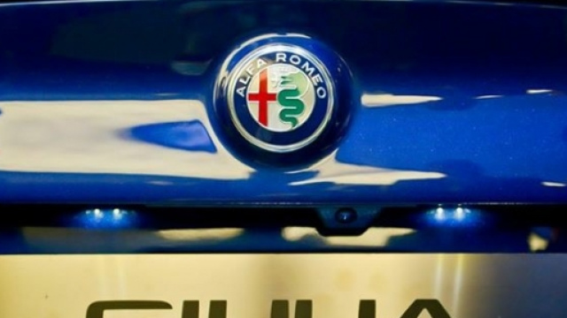 Alfa Romeo: diminuiscono nel mondo i concessionari ufficiali.