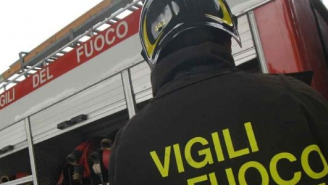 Il cadavere dell'uomo &egrave; stato scoperto dai Vigili del fuoco che poi hanno avvertito i carabinieri.