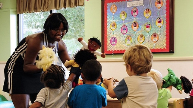 maltrattamenti in una scuola di Avellino
