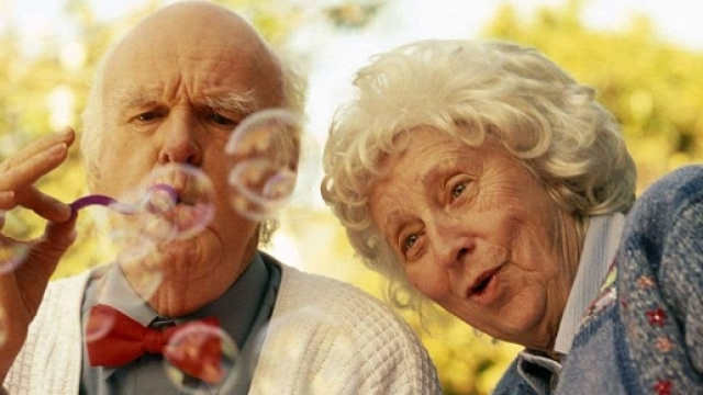 Nella terza et&agrave;, mantenere interessi ed una vita attiva, pu&ograve; migliorare la propria condizione fino a scongiurare la demenza senile.