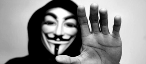 Grupo de hackers tamb&eacute;m est&aacute; indignado com crime b&aacute;rbaro