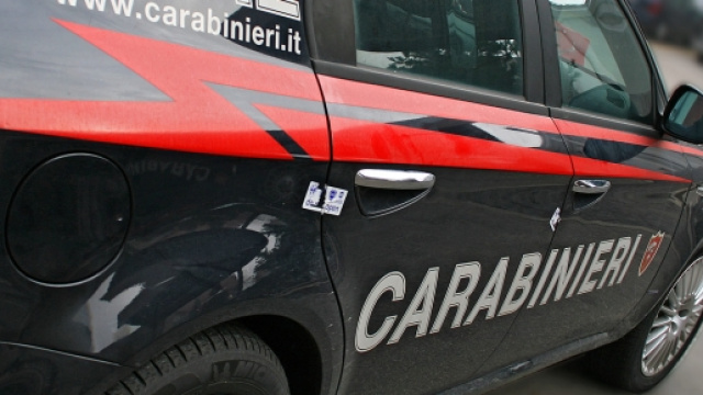 Calabria, donna uccisa e data alle fiamme