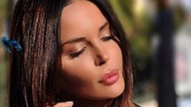 Nina Moric sempre pi&ugrave; scatenata sui social