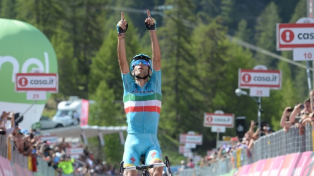 Vincenzo Nibali, il trionfo a Risoul - Foto Ansa-Peri/Di Meo/Zennaro
