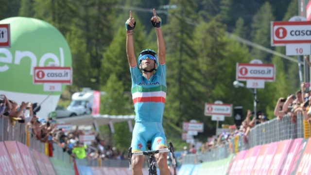 Vincenzo Nibali, la vittoria a Risoul - Foto Ansa/Di Meo-Peri-Zennaro