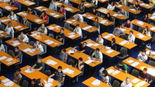 Concorso/Lavoro giugno 2016: avvocato, informatico