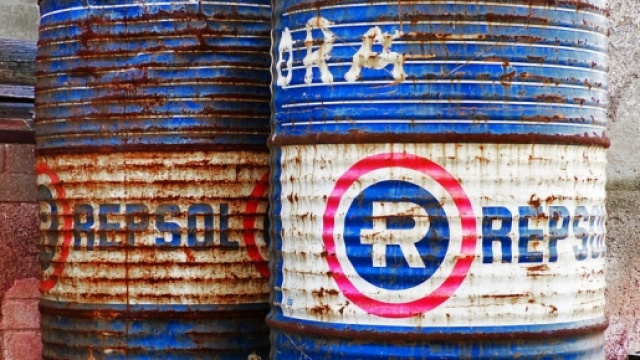 Il prezzo del petrolio torna a crescere