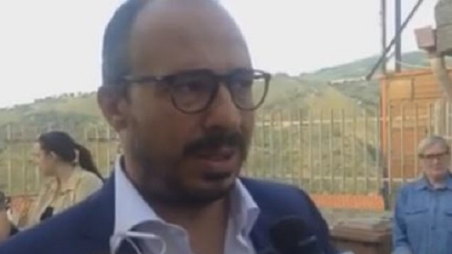 Ultime notizie scuola, sabato 28 maggio 2016: il sottosegretario al Miur, Davide Faraone