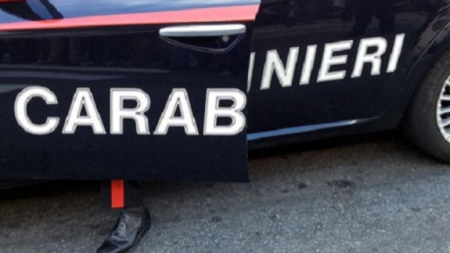 Calabria: provoca incidente con auto rubata, arrestato