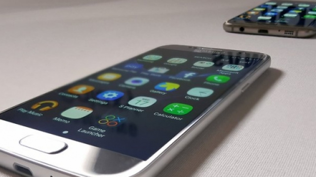 Breve confronto tra HTC M10 e Samsung S7