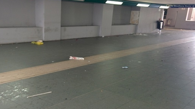 Degrado alla stazione Gemelli lungo la pista ciclabile