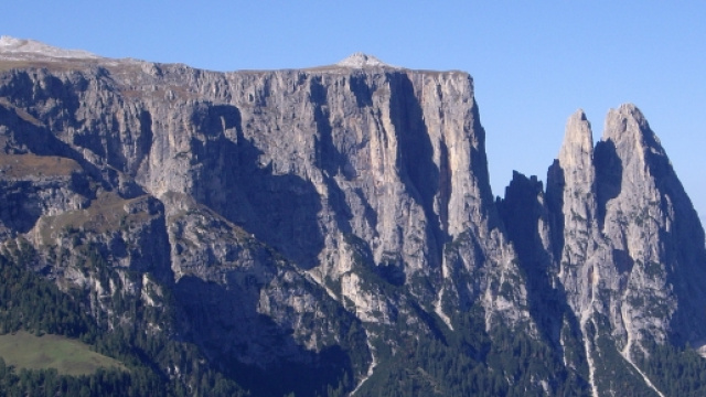 Il meraviglioso scenario in cui si correr&agrave; la cronoscalata Castelrotto-Alpe di Siusi.