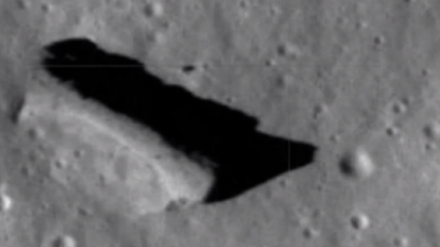 Ufo: fortezza aliena sulla Luna?