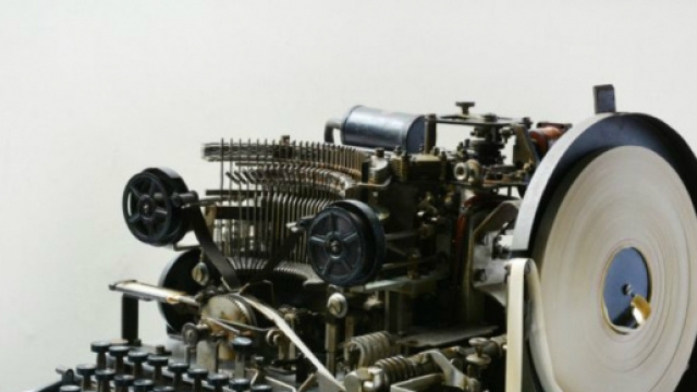 Super-Enigma venduta su e-Bay: macchina di Hitler