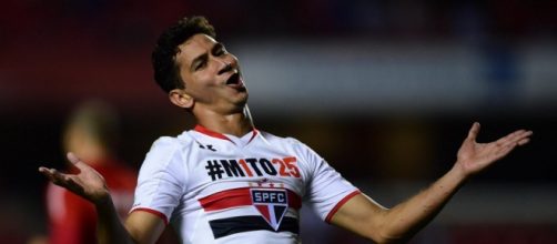 Ganso na Sele&ccedil;&atilde;o (Foto: Djalma Vass&atilde;o/Gazeta Press)