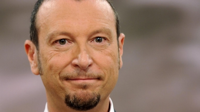 Amadeus ha rivelato la sua amicizia con Fiorello e Bonolis