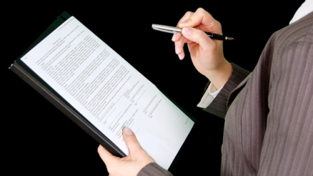 Un italiano su tre ha trovato un lavoro soddisfacente grazie alla propria rete di amici e parenti.