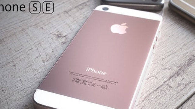 iPhone SE 16-64 GB: cellulare in promozione