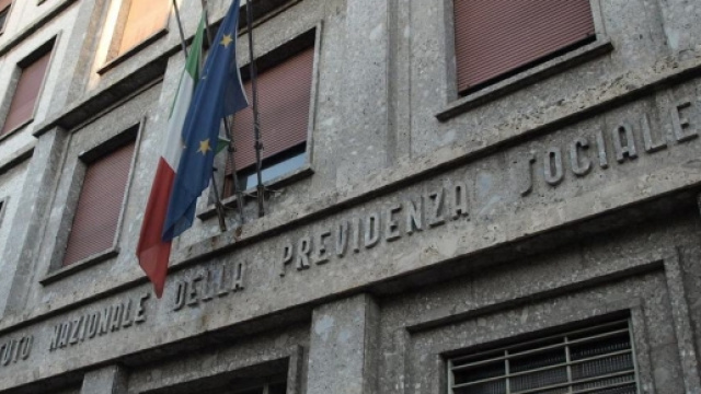 Pensioni: se l'estratto conto &egrave; errato l'INPS deve risarcire i danni