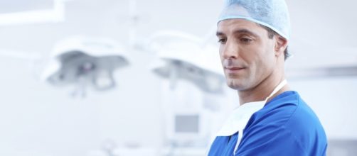 A Doctor at work in the field (Pexels)