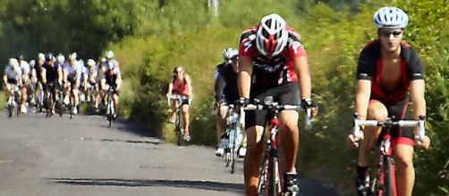 O ciclismo de estrada foi a primeira modalidade a ser disputada em cima de uma bicicleta.