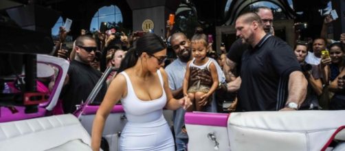 Kim, Kanye y North West en Cuba