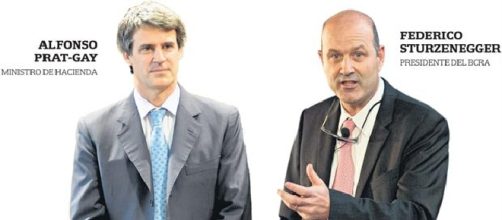 Dos ministros en pugna en el gabinete de Macri