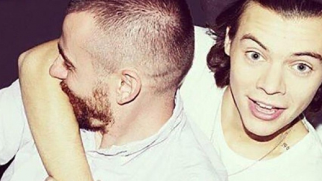 Matt Irwin e Harry Styles (One Direction)